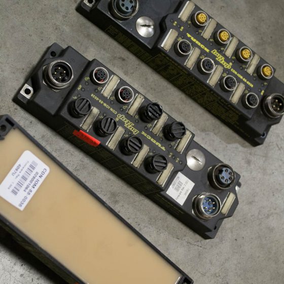 Turck CDN-IOM-88-0036 8 In/8Out Bus Stop DeviceNet – Coast Machinery Group