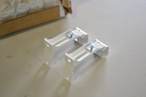 Used Generic 9501025 white wt 0.8 Brackets