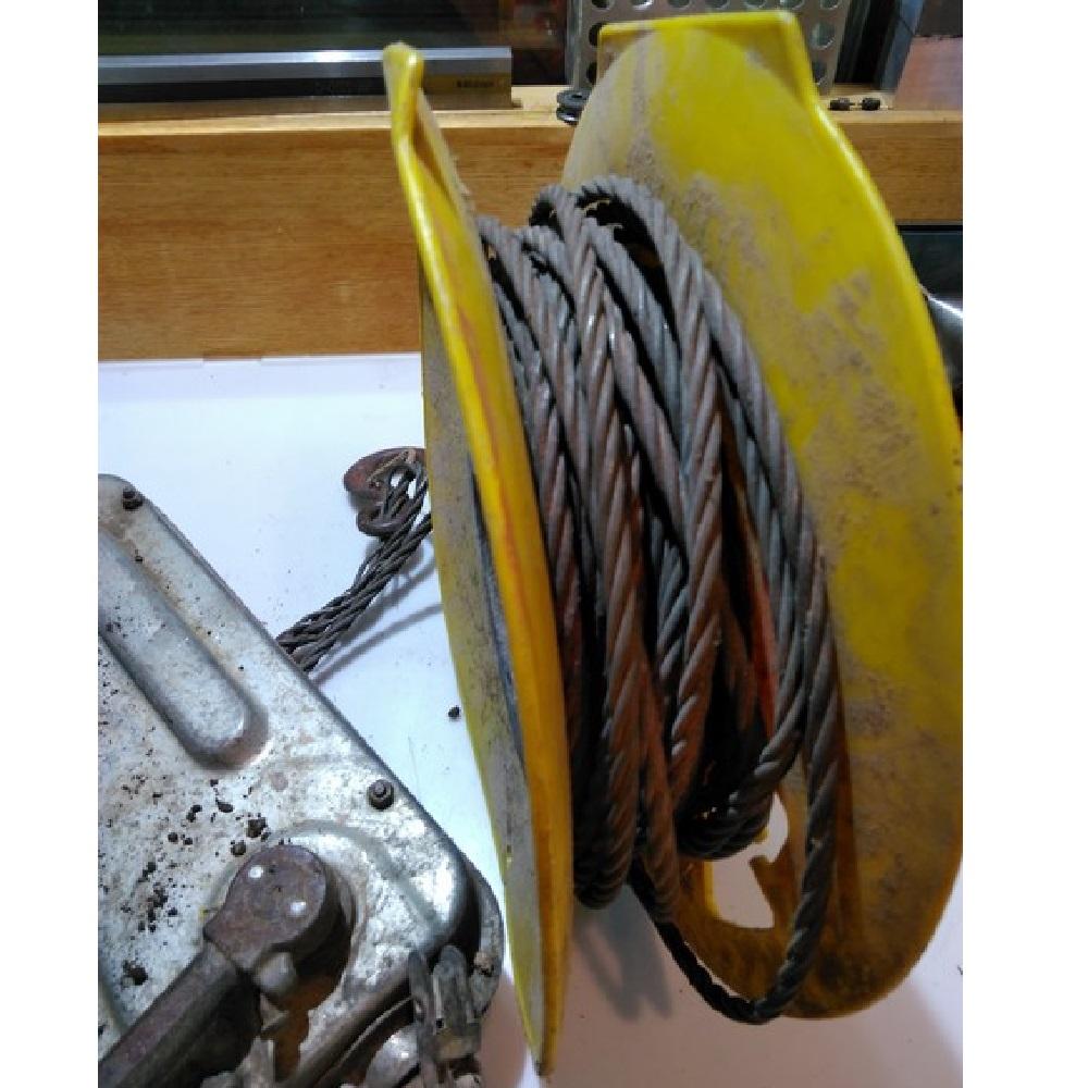 Grip Hoist TU17 cable lift 1500 lbs capacity c/w cable & hook Coast