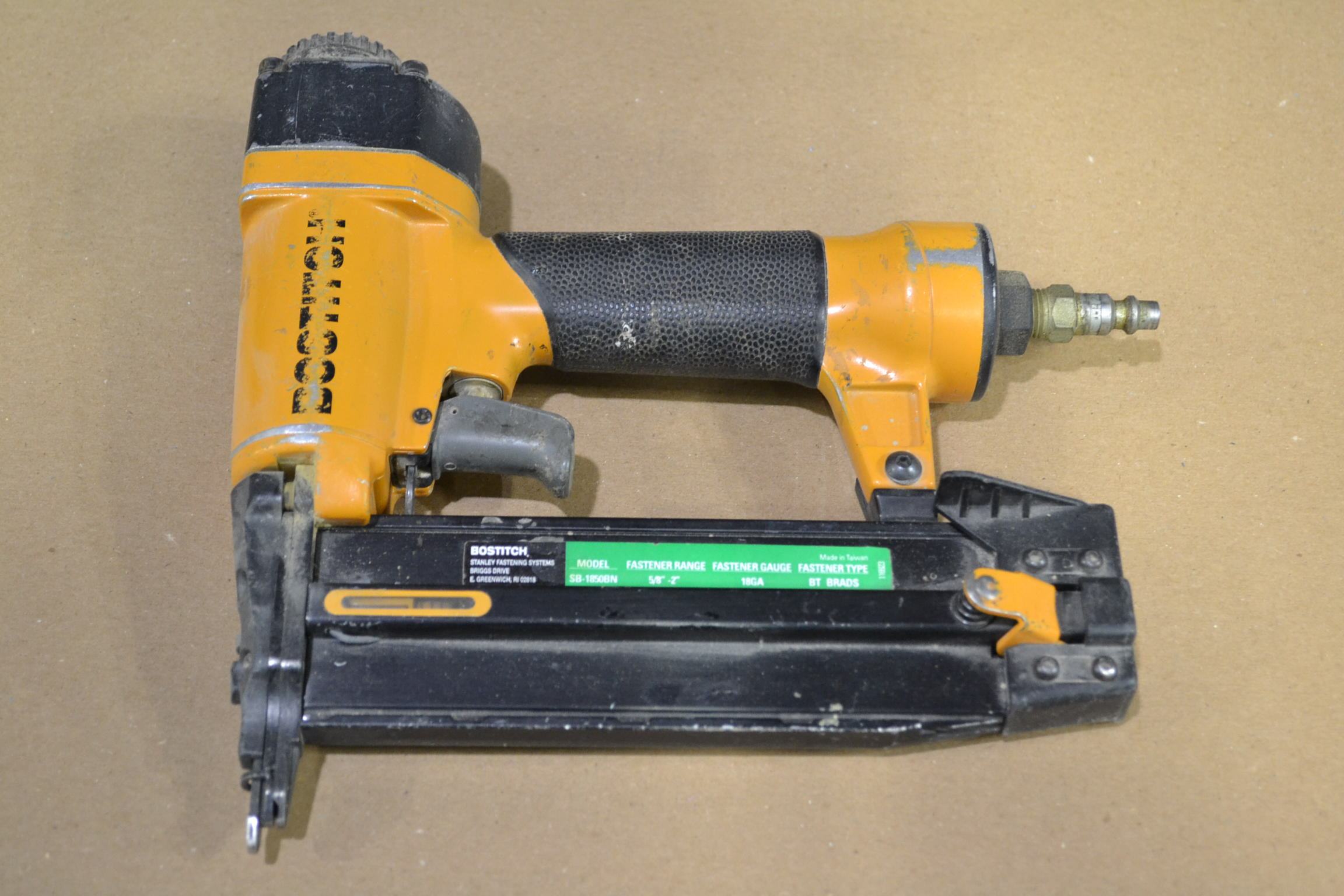 gauge Brad Nailer KIT 