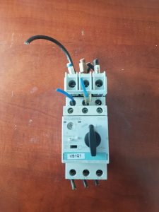 SIEMENS 3RV1021-4AA10 CIRCUIT BREAKER MOTOR CONTROLLER
