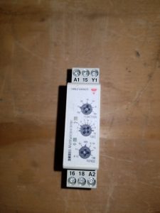 Carlo Gavazzi multifunction timer DMB51CM24