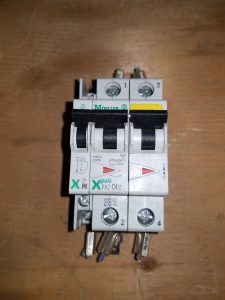 Moeller X pole FAZ - C4/2 circuit breaker