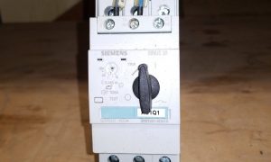 Siemens motor controller 3RV1031-4Da10