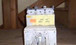 Moeller 600V NZM1 circuit breaker