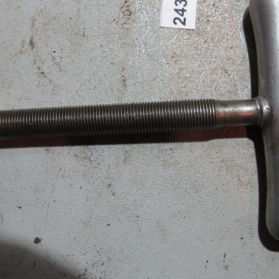 Ridgid pipe cutter screw handle
