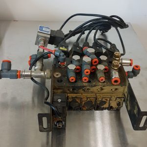 Used Pneumax 411611202 Solenoid Valve manifold Set