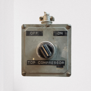 Cutler-Hammer On / Off Switch Enclosure Control Station