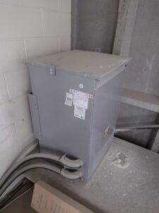 Beaver 112.5 KVA 480-208V Transformer