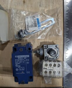 TELEMECANIQUE HCKJ...H7 LIMIT SWITCH