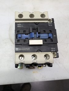 Used TELEMECANIQUE LC1 D4011 MAGNETIC CONTACTOR
