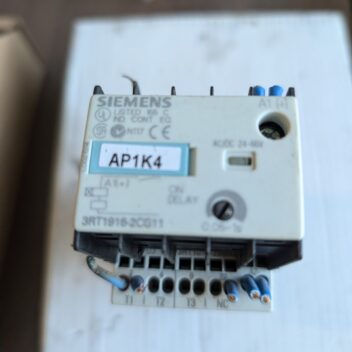 Used Siemens 3RT1916-2CG11 Timer Delay With 3RT20162BB42 Contact Block