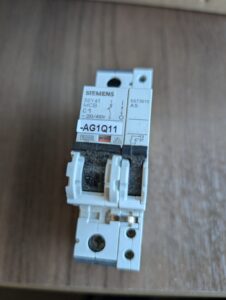 Used Siemens Aux. Circuit Switch