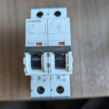 Used Siemens D2 5SY42 Dble Miniature Breaker