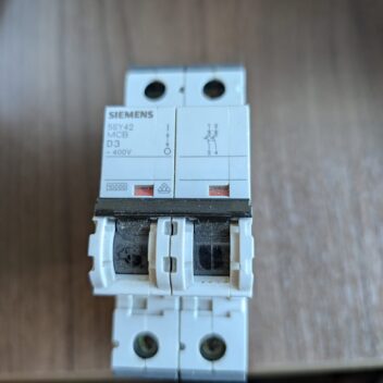 Used Siemens D3 5SY42 Miniature Dble Breaker
