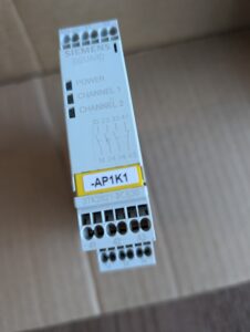 Used Siemens Siguard Safety Relay 3TK2821-2CB30
