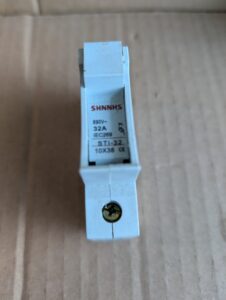 Used SCNNHS STI-32 Fuse Holder