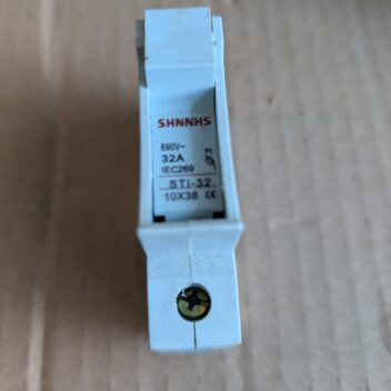 Used SCNNHS STI-32 Fuse Holder