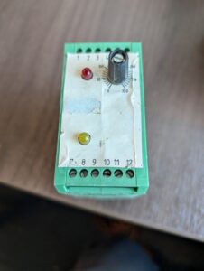 Used Pheonix Contact IVS2844 Analog Signal Conditioner