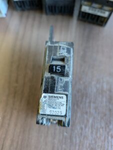 Used Siemens Circuit Breaker switch 15amp 92025