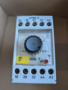 Used Dold U Sohne KG Relay AA7616.24 100 110V