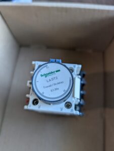 Used Schneider  LAD2 timer Delay ON A LC3-D163 Connector Block
