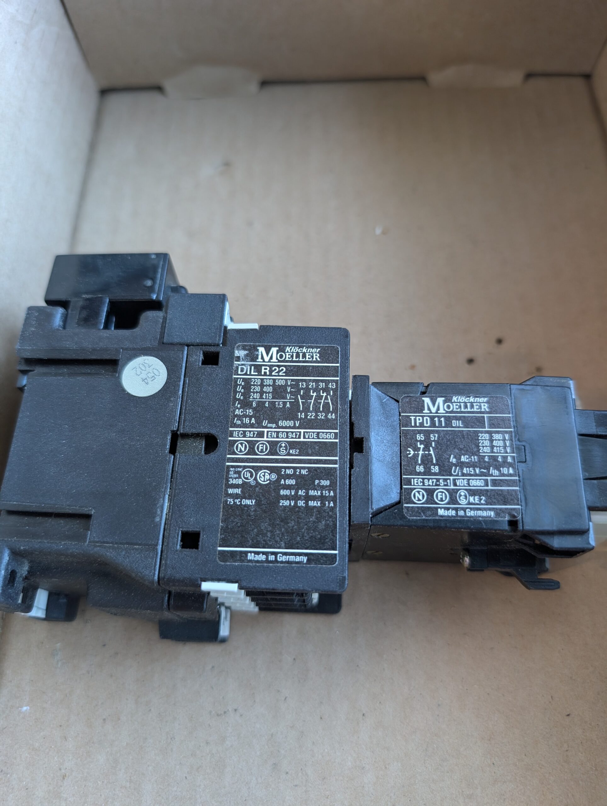 Moeller TPD 11 DIL Pnuematic Timer Module With Delay Function & DIL ...