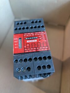 Used Banner ES-UA-5A Safety Relay Module & Emergency Stop devices