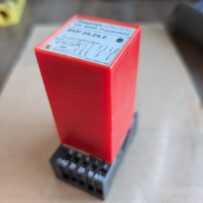 Used Baumer CH8500 Series  SVP 24 24 2 Initiator Relay