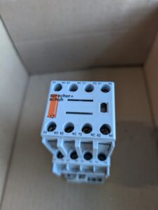 Used Sprecher Schuh CA7-16-10 Contactor Block for on and Off  ability With A CA7-PV Contact Aux Contact Block