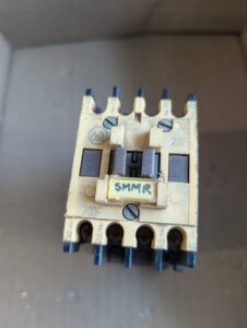 Used Allen Bradley 700-F220A1 Heavy Duty Contactor