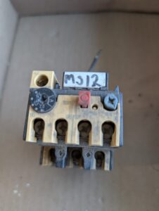 Used Specifications:  25A , 300V   See Data Plate Info Photo Attached.