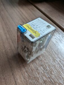 Used Finder 55.34.9.024.0090 Mini Relay Plug In Without Base