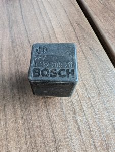 Used Bosch 0 332 209 211 Relay 24V For Circuit Switchers