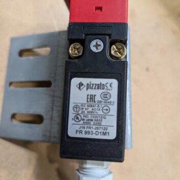 Used Pizzato EAC FR993-D1M1 3A 400V Safety Position Switch
