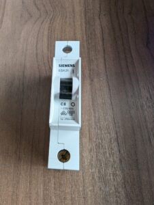 Used Siemens C8 Miniature Circuit Breaker 230-400V 8A