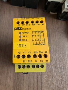 Used Pilz PNOZ X4 Safety Relay 24VDC 3S