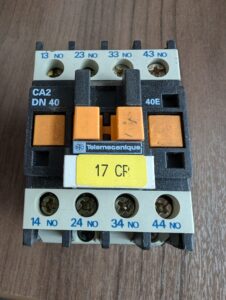 Used Telemecanique CA2 DN 22 Contactor Block