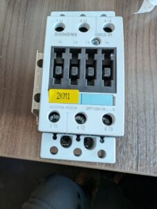 Used Siemens 3RT1034-1B HD Contact Contact Block with 3RH1921-1EA11 Auxiliary Switch