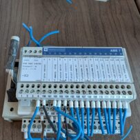 Used Telemecanique RBE7-H16R31 Passive Connection Sub Base Telefast Pre-Wired System