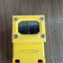 Used Banner Q45VR3LP Photoelectric Sensor w-Universal Voltage 24-250 AC 50-60HZ or 12-250VDC