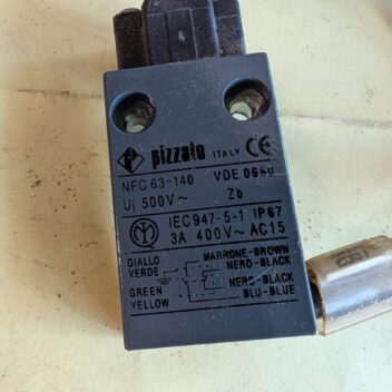Used Pizzato Elettrica FA 4510 Limit Switch W-Threaded Plunger
