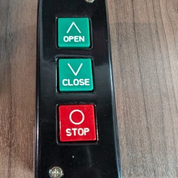 Used MMTC INC. Type PBS-3 Button Control Station