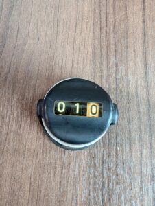 Used Turns-Counting Dial