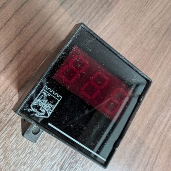 Used Gold City A40500 GOL4740055 Volt Meter + or - 10V Range And Values Up To 99 + Or -