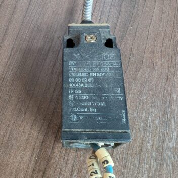 Used Telemecanique XCKP2102P16 Limit switch 10(4)A @380VAC IP65 Protection Rating