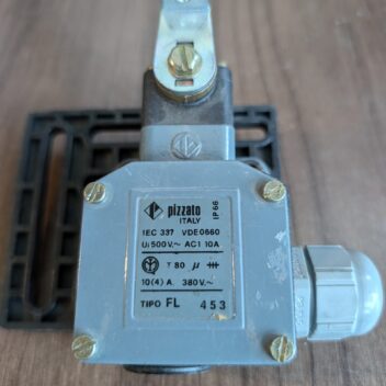 Used Pizzato Limit Switch Tipo FL 453 500V AC1 10A