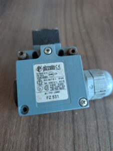 Used Pizzatto Limit Switch FZ 531 3A 400V IP65