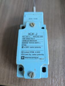 Used Telemecanique Limit switch IEC337-1 NFC63-145