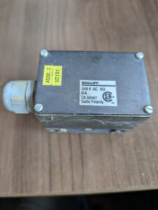 Used Balluff `Multiple Limit Switch BNS813-Bo2-R16-61-B-22-02 240VAC HD 6A